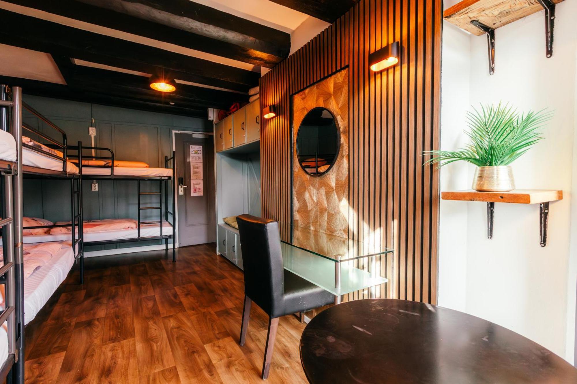 Auberge de jeunesse Downtown Canal View *